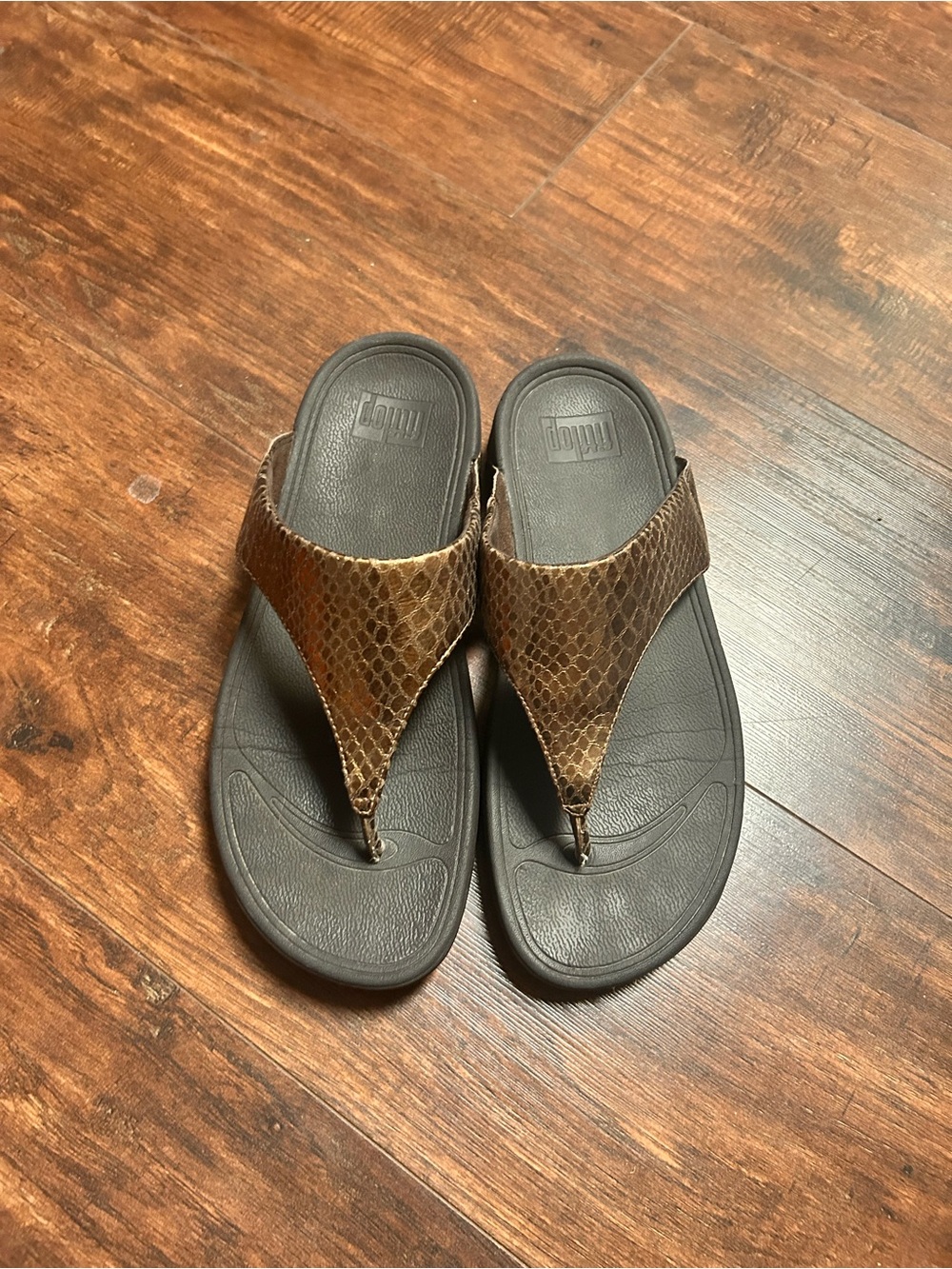 Fitflop Metallic Taupe Slide with Textured Footbed sz 9 womens